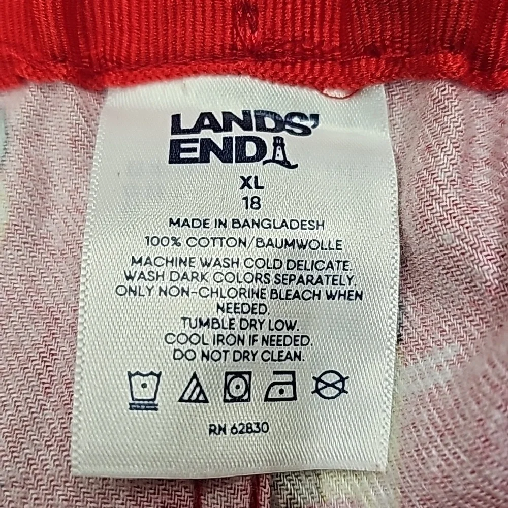 Lands End top has